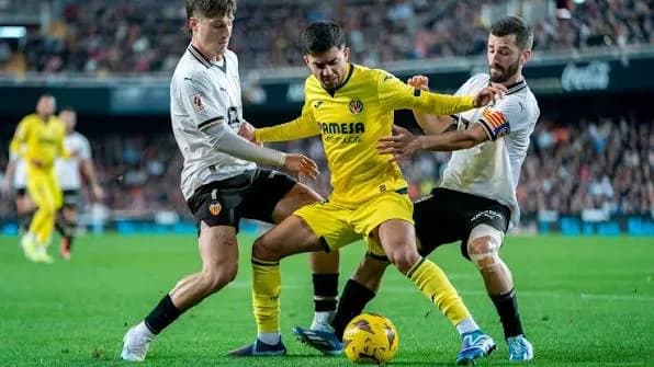 Valencia dan Villarreal Berebut Kendali dalam Derby Regional