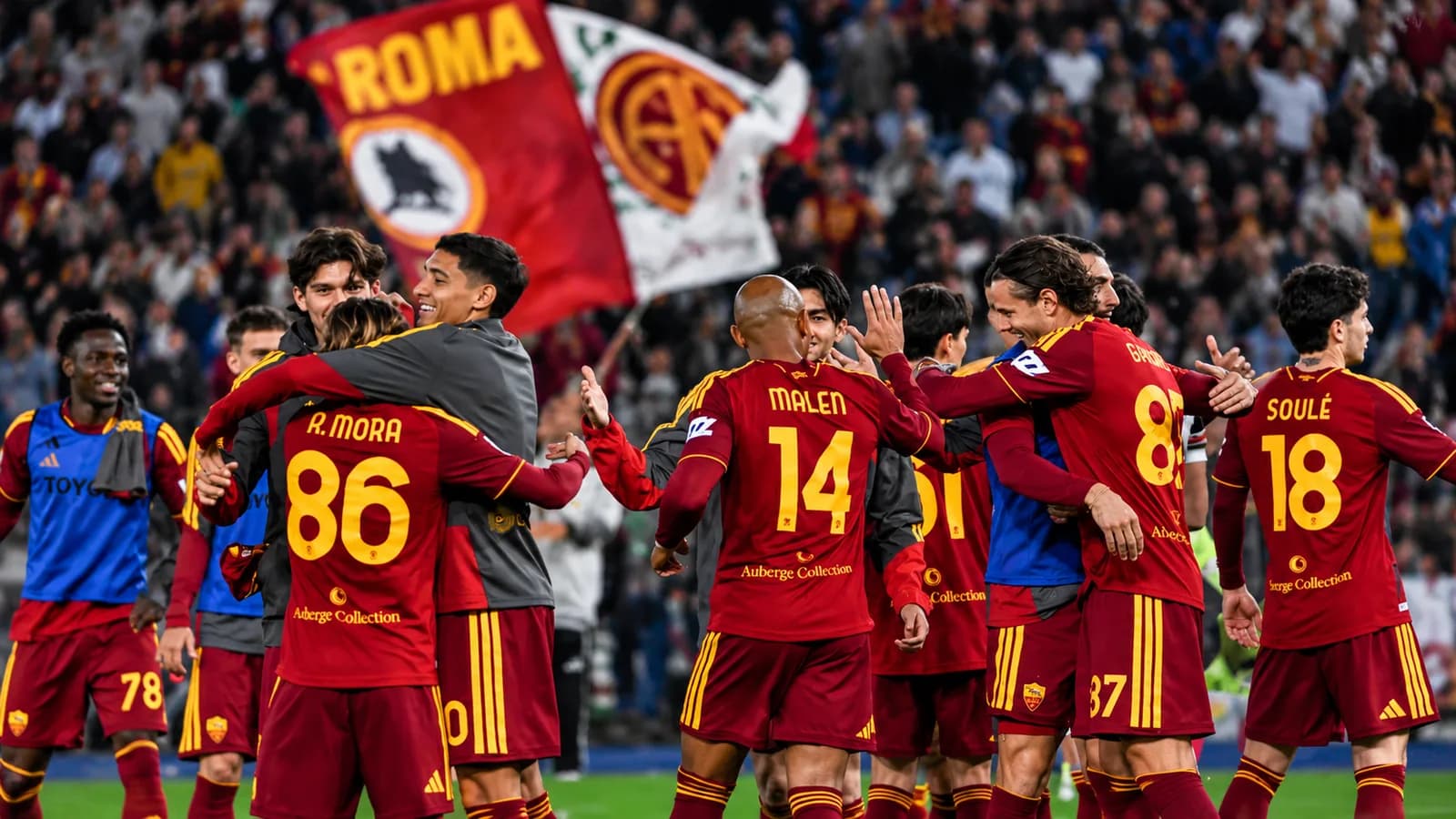 AS Roma Hantam Cagliari 4-2, Dua Gol di Menit Akhir Amankan Kemenangan