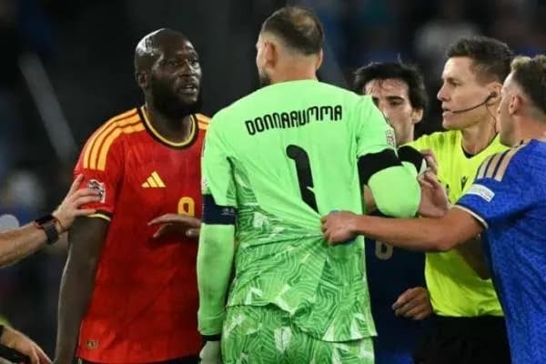 Mengapa Donnarumma dan Lukaku berselisih di akhir pertandingan Italia 0-2 Belgia?