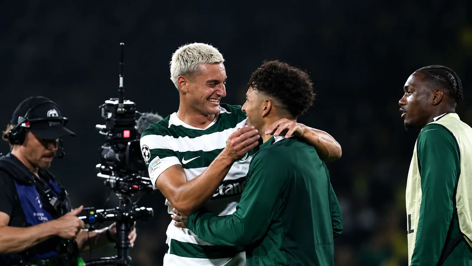 Sporting Pulang Membawa Tiga Poin, Lens Gagal Memanfaatkan Tekanan