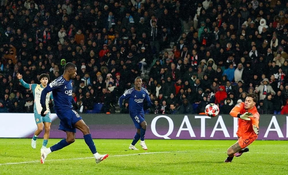 PSg mengalahkan Mancity