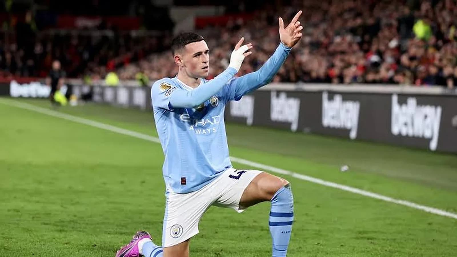 Phil Foden Mengamuk Dengan Hat-Trick, Manchester City Menang Telak Dan Enam Laga Eropa Ikut Memanas